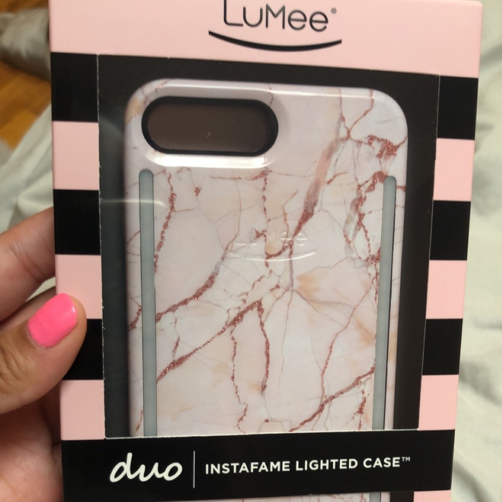 Used lumee duo in original box iPhone 8+